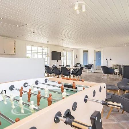 12 Person Holiday In Bl Vand Feriehus Blåvand